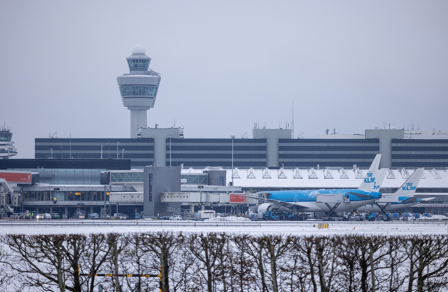 Horrorshow op Schiphol gaat maar door: nu was er weer een stroomstoring!