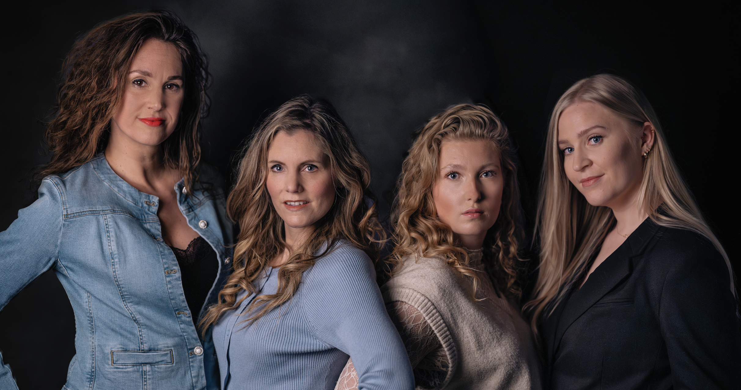 v.l.n.r Sandra van den Heuvel, Maaike Timmerman, Noa van Oostrom, Alissa Hippe Team Het Misdaadbureau PowNed 