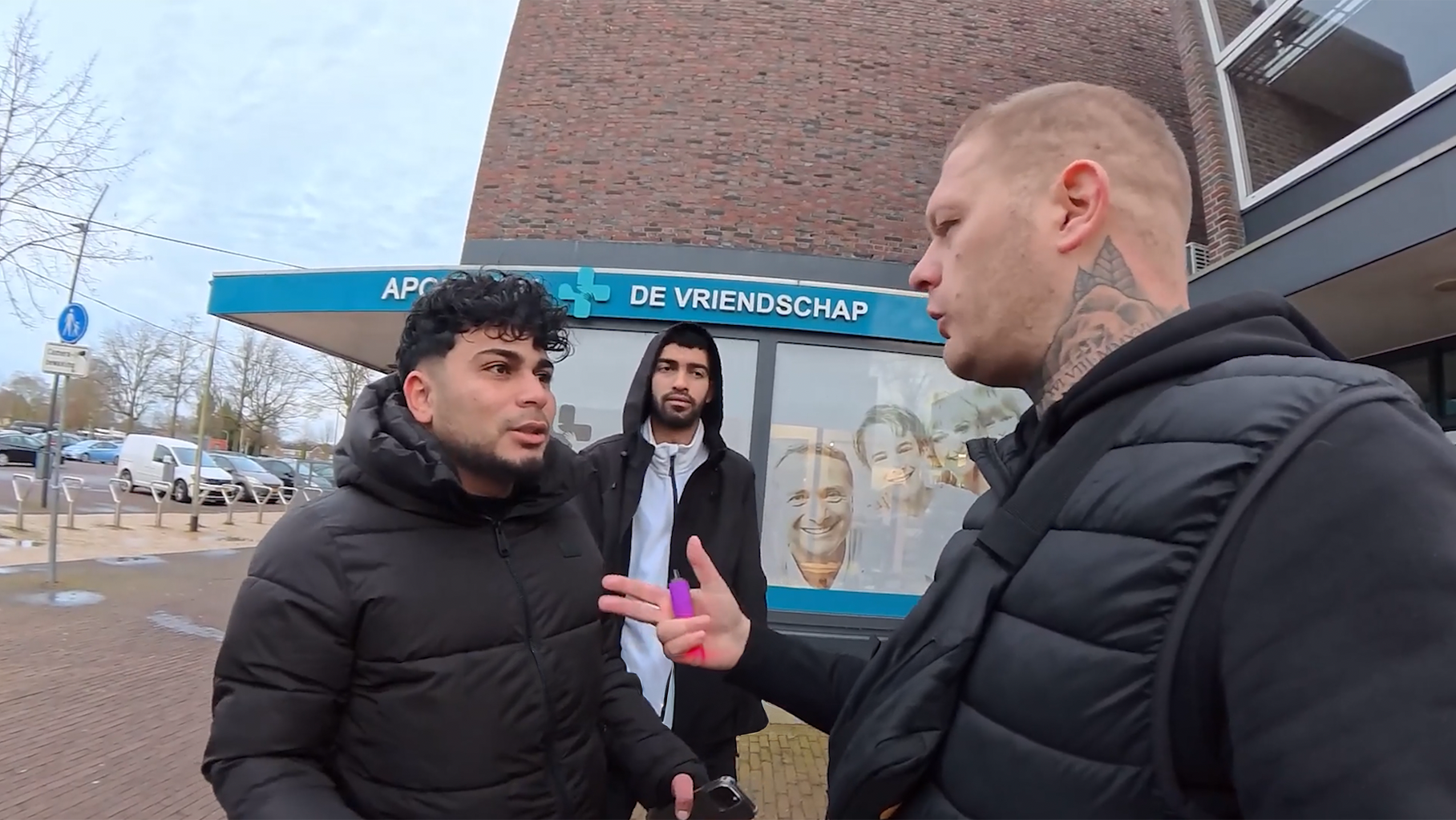 Filmen in Ter Apel? Politie in paniek!