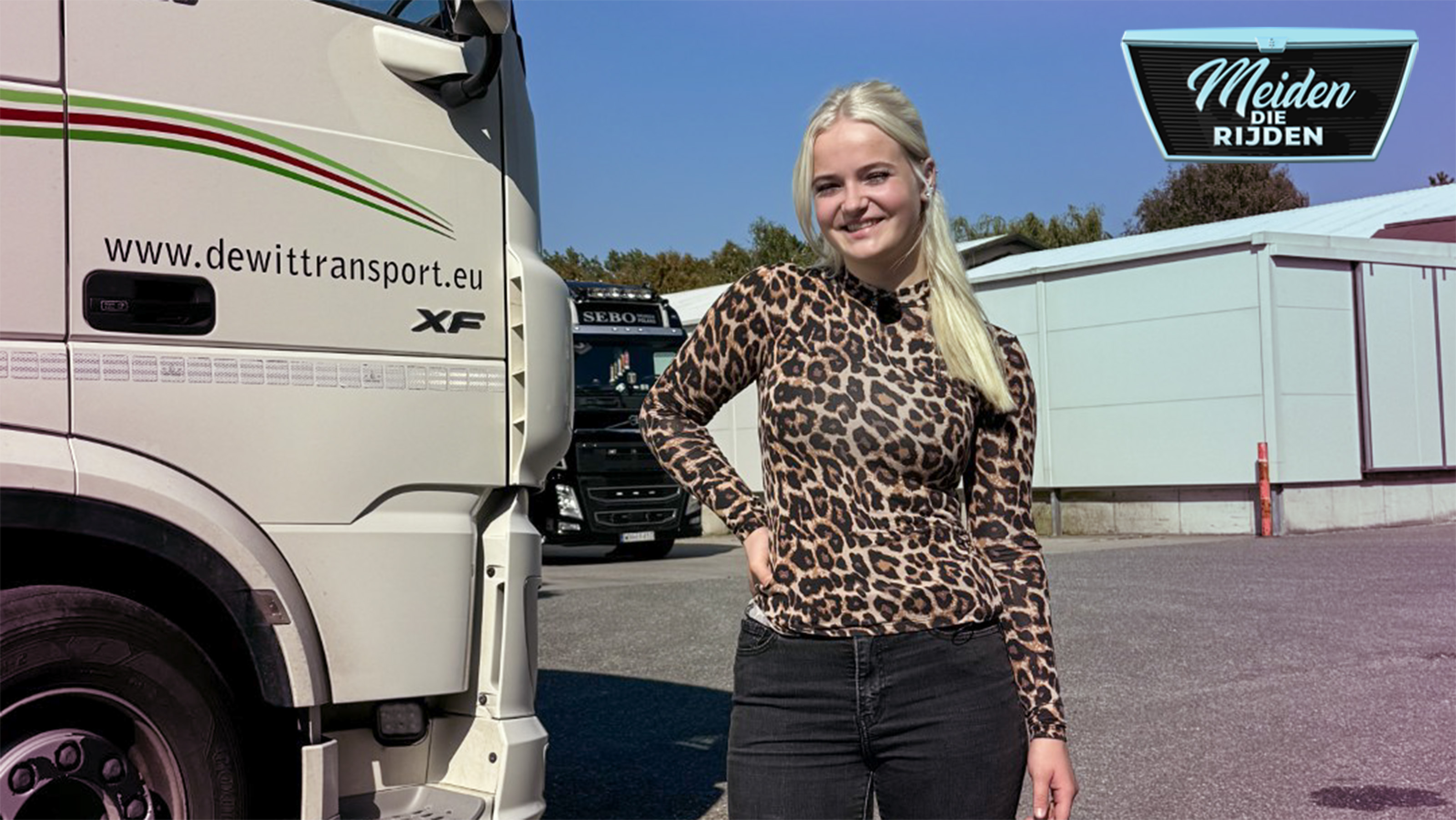 Emma uit meiden die rijden