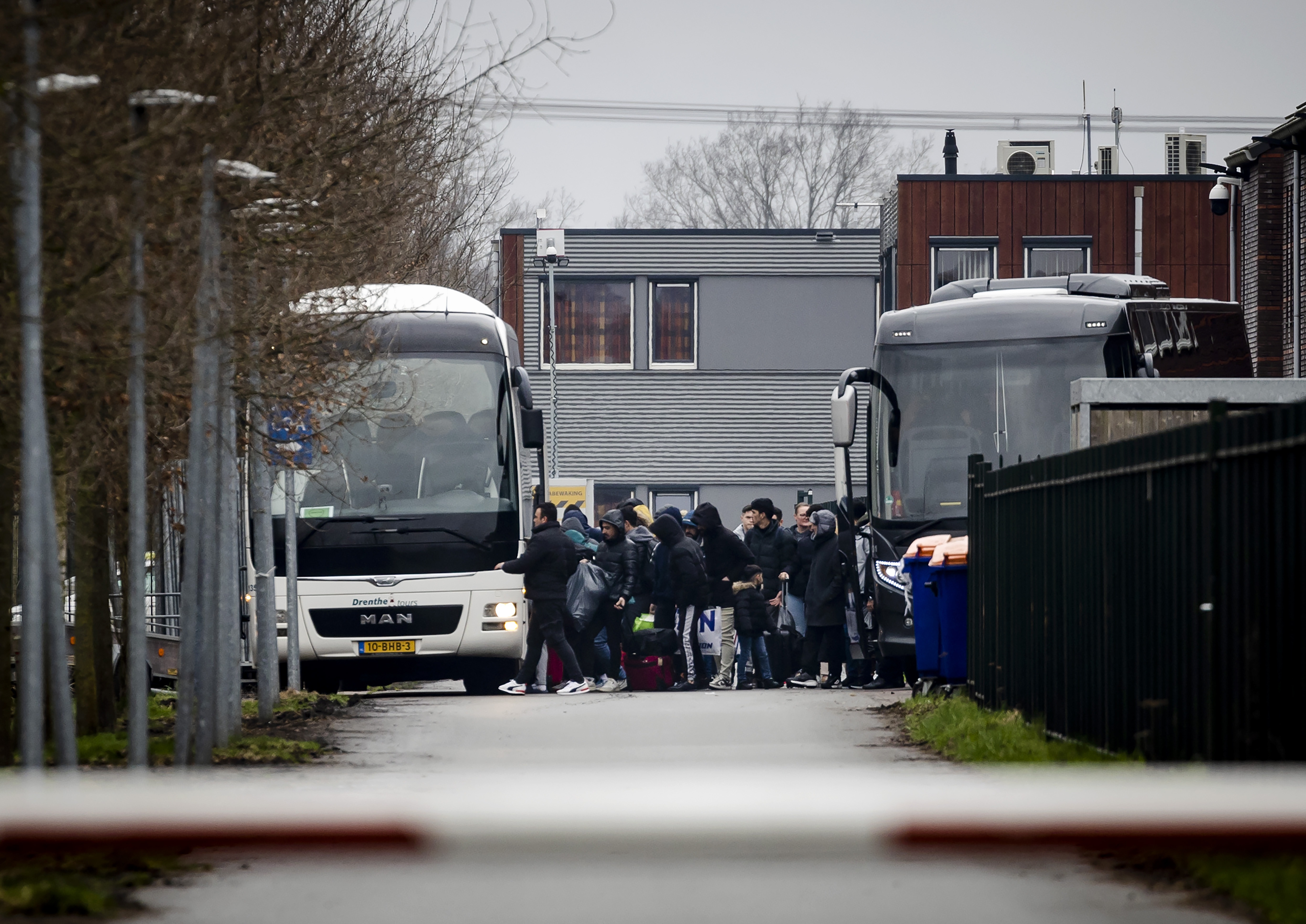 Hé wat jammer! Gratis bus Ter Apel toch niet gratis