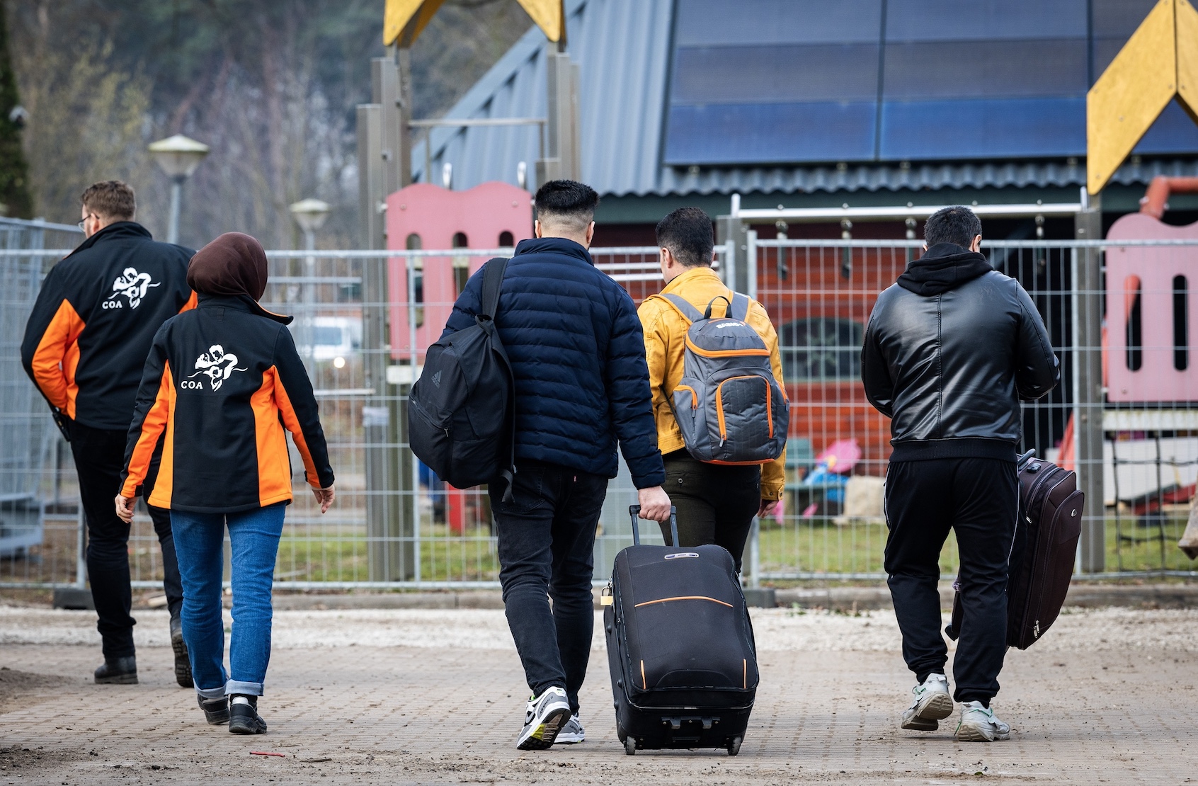 Aantal asielzoekers in DRUK Ter Apel stijgt weer tot boven 2100